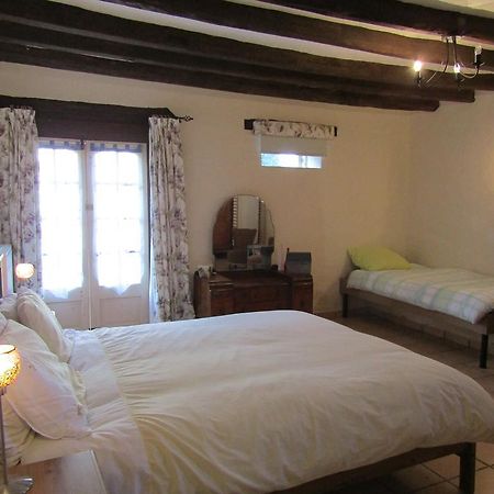 Bed and Breakfast TheSecretGarden-France Saint-Pierre-du-Lorouër Exterior foto