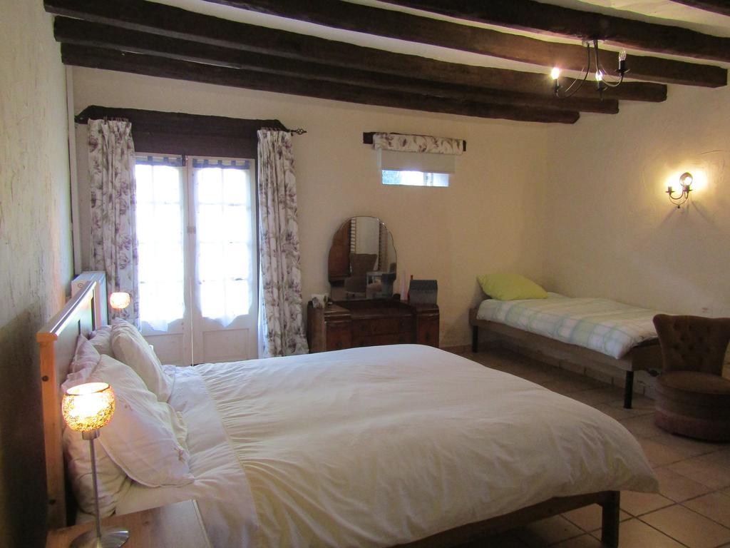 Bed and Breakfast TheSecretGarden-France Saint-Pierre-du-Lorouër Exterior foto